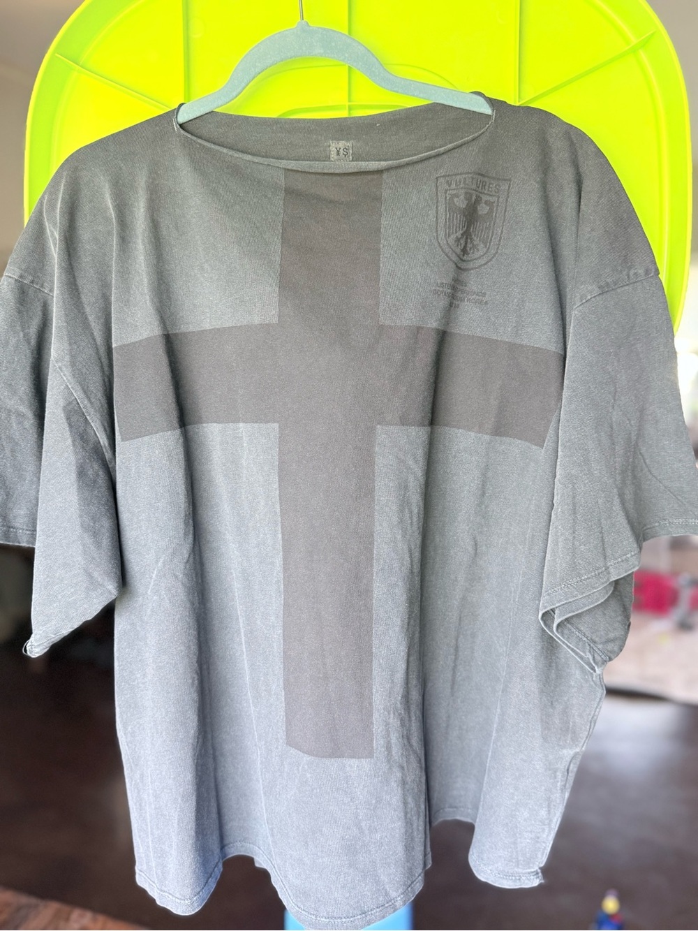 Yeezy Vultures Korea Exclusive T-shirt